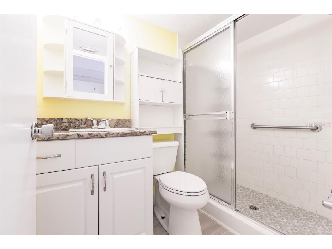 3635 Lake Bayshore Drive #J-410 Bradenton FL 34205 A4656505 image17