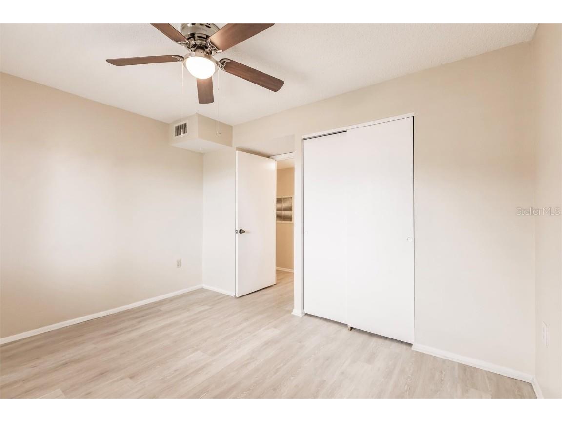 3635 Lake Bayshore Drive #J-410 Bradenton FL 34205 A4656505 image24