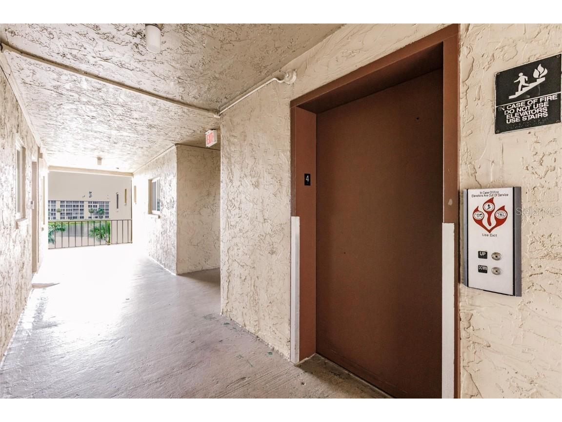 3635 Lake Bayshore Drive #J-410 Bradenton FL 34205 A4656505 image33