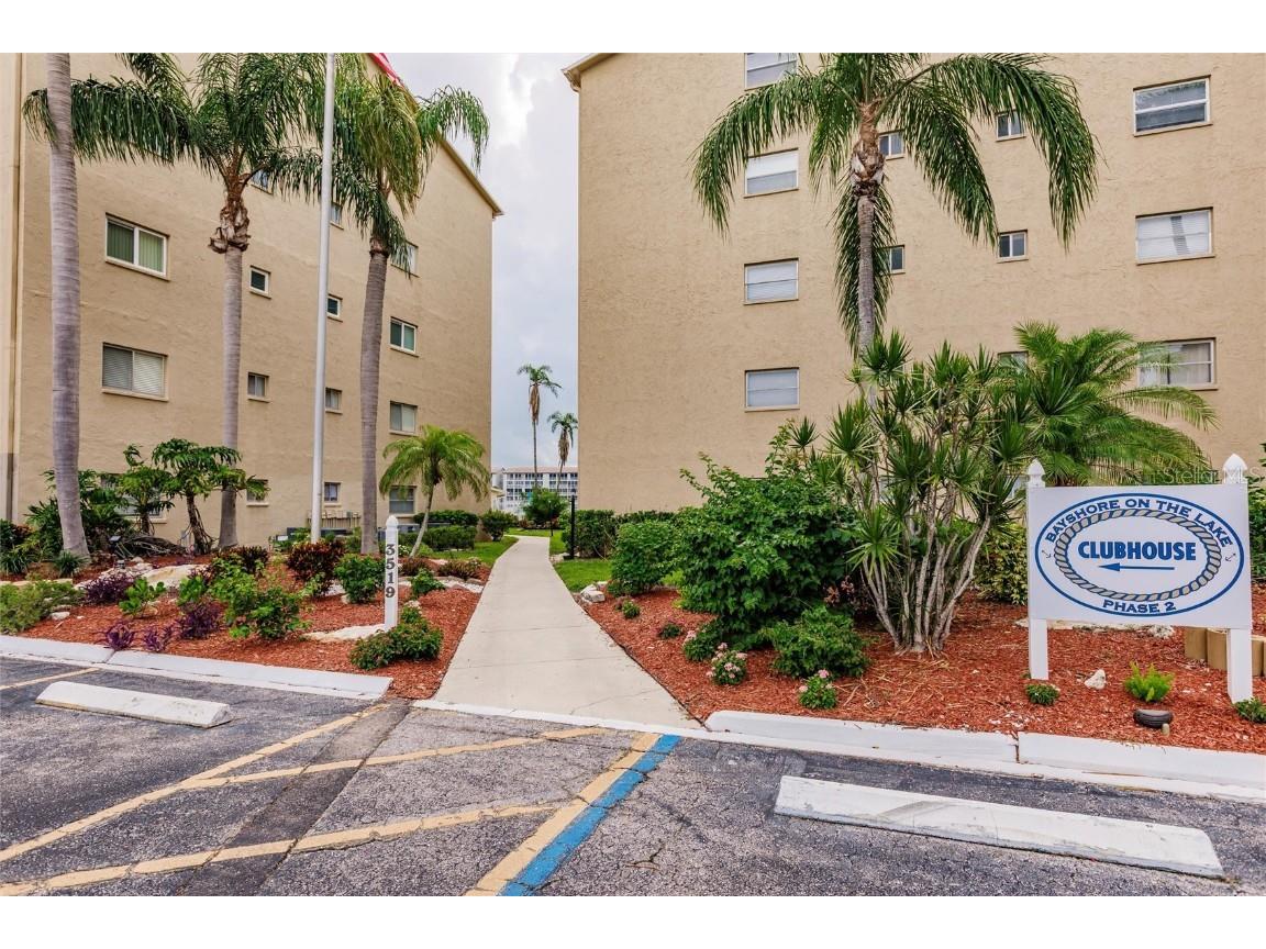 3635 Lake Bayshore Drive #J-410 Bradenton FL 34205 A4656505 image36