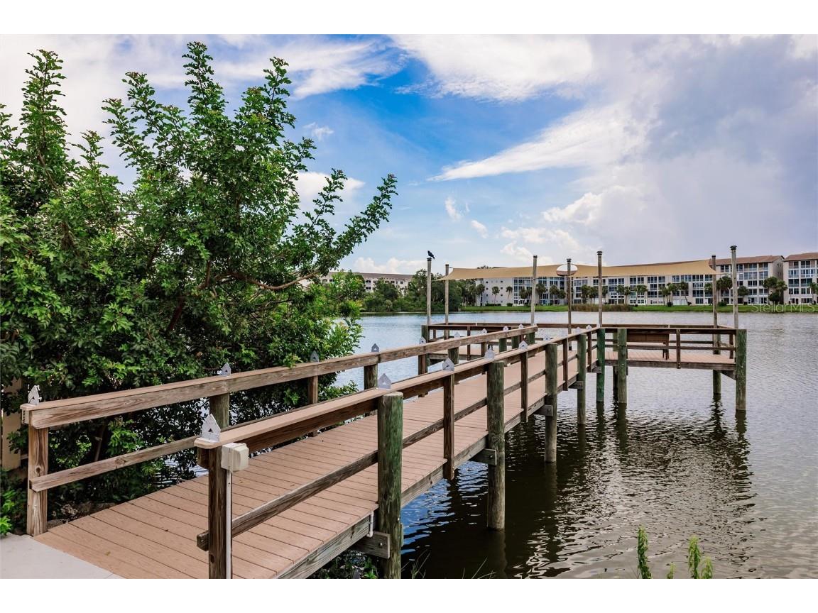 3635 Lake Bayshore Drive #J-410 Bradenton FL 34205 A4656505 image49