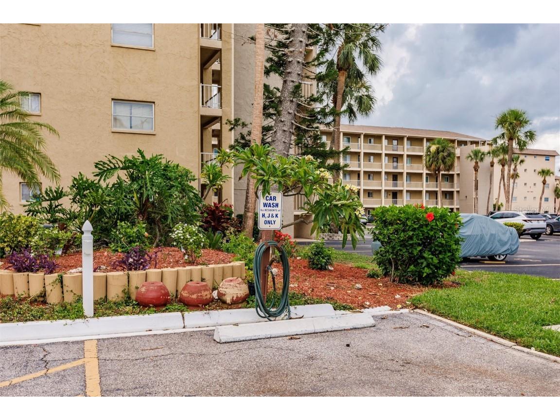 3635 Lake Bayshore Drive #J-410 Bradenton FL 34205 A4656505 image57