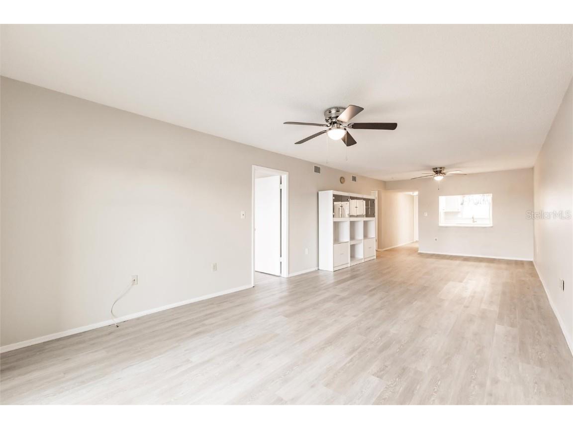 3635 Lake Bayshore Drive #J-410 Bradenton FL 34205 A4656505 image6