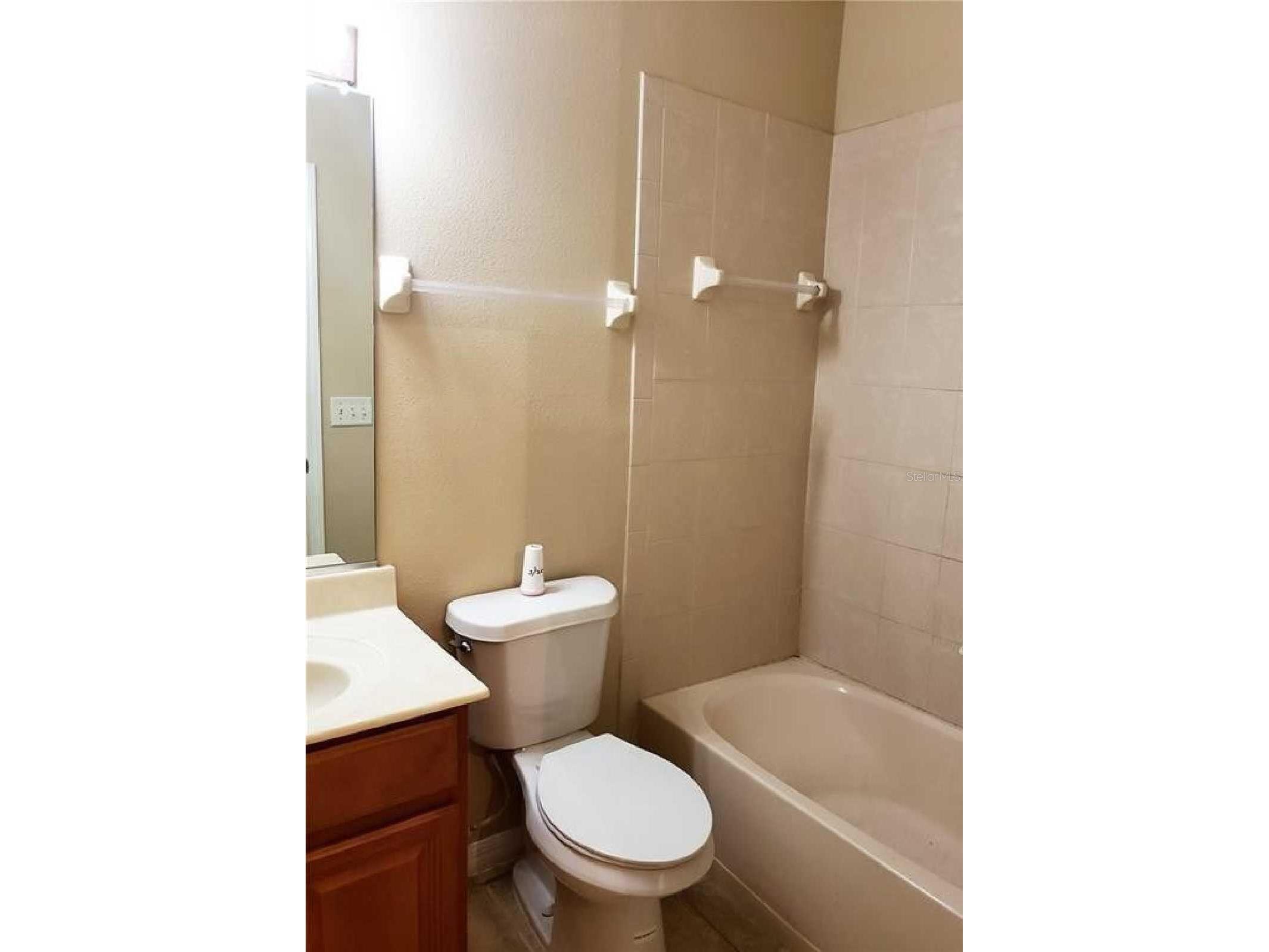 3635 Parkridge Circle #10-101 Sarasota FL 34243 O6413418 image16