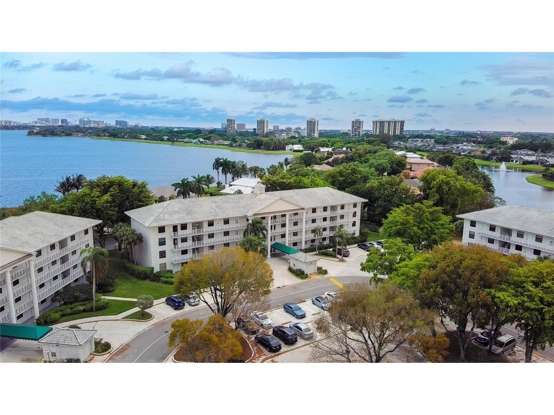 3635 Whitehall Drive #401 West Palm Beach FL 33401 S5151347 image2