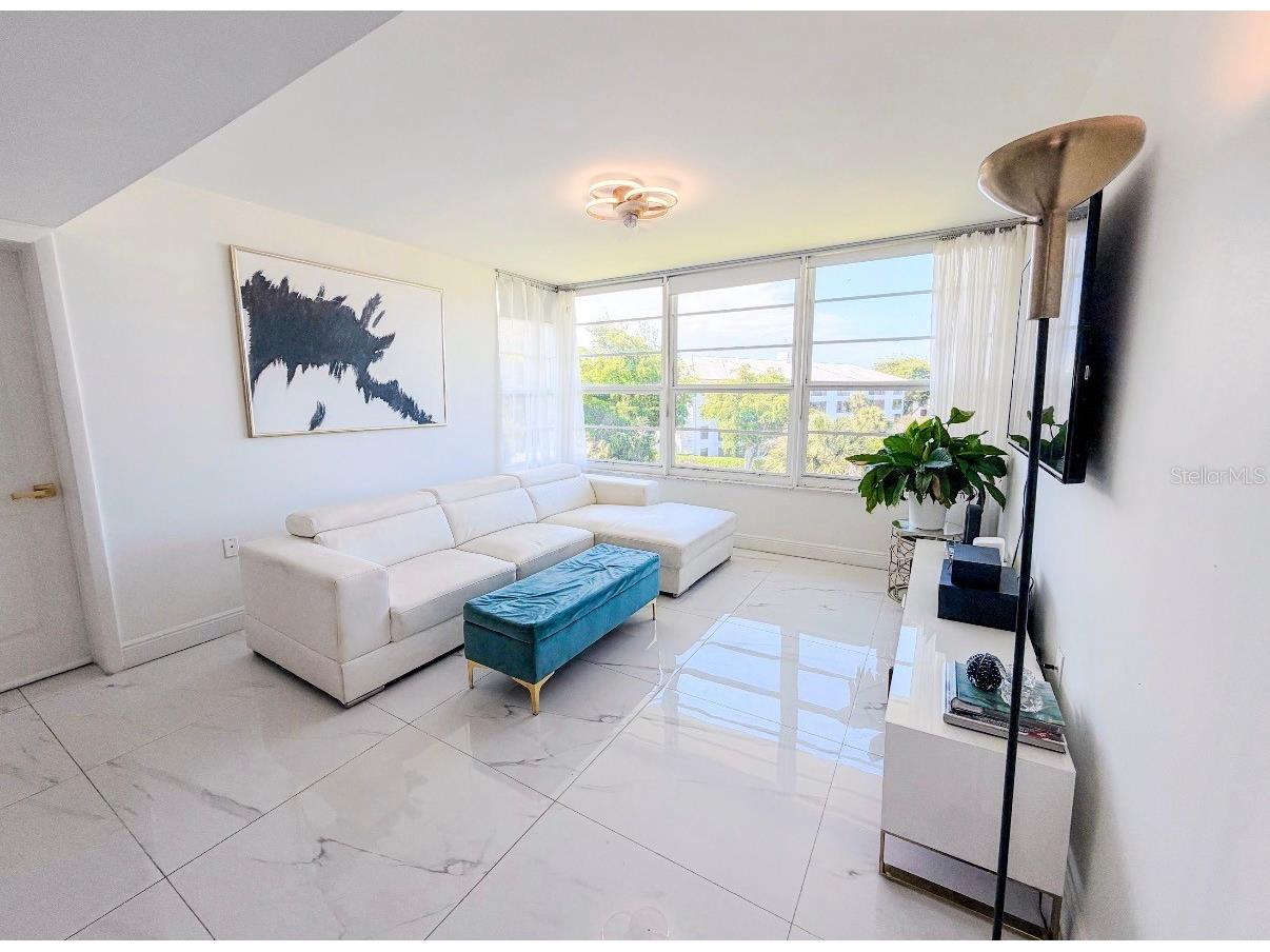 3635 Whitehall Drive #401 West Palm Beach FL 33401 S5151347 image4