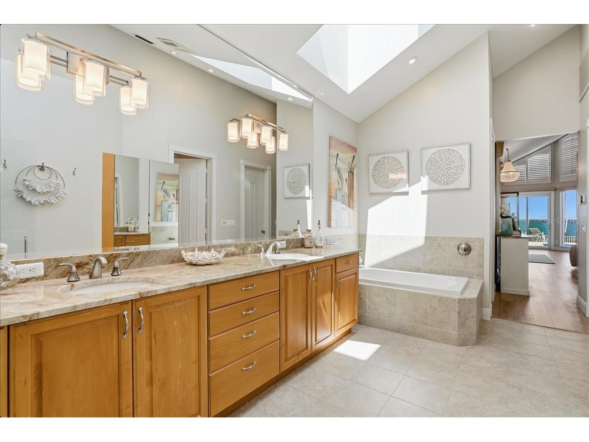 3636 Fair Oaks Place Longboat Key FL 34228 - SARASOTA BAY A4686948 image39