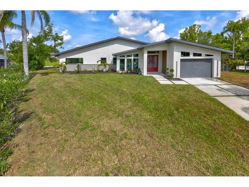 3636 Mineola Drive Sarasota FL 34239 - PHILLIPE CREEK A4688287 image1