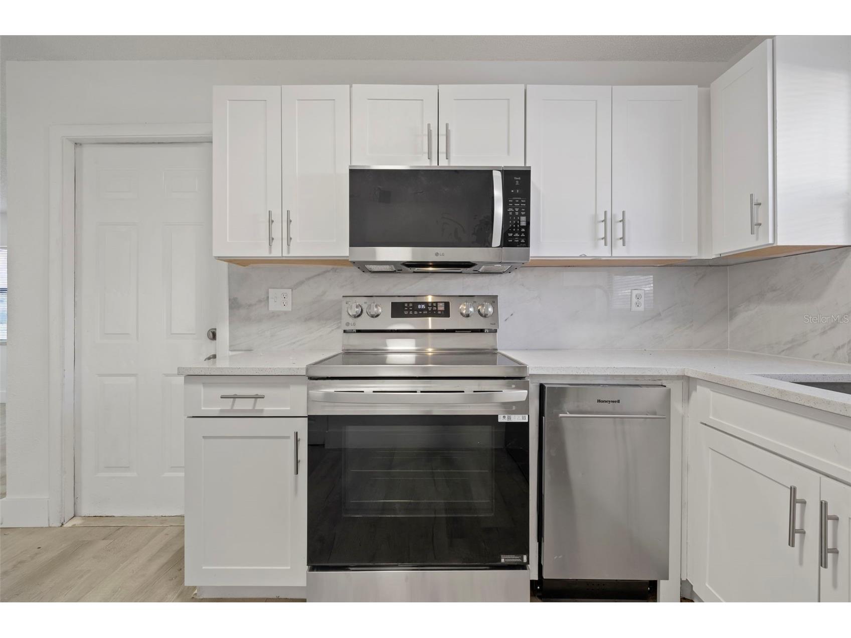 3638 14th Avenue S Saint Petersburg FL 33711 TB8474908 image13