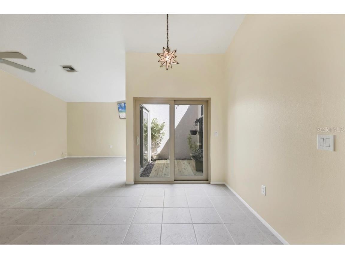 3638 Glen Oaks Manor Drive Sarasota FL 34232 A4665816 image27