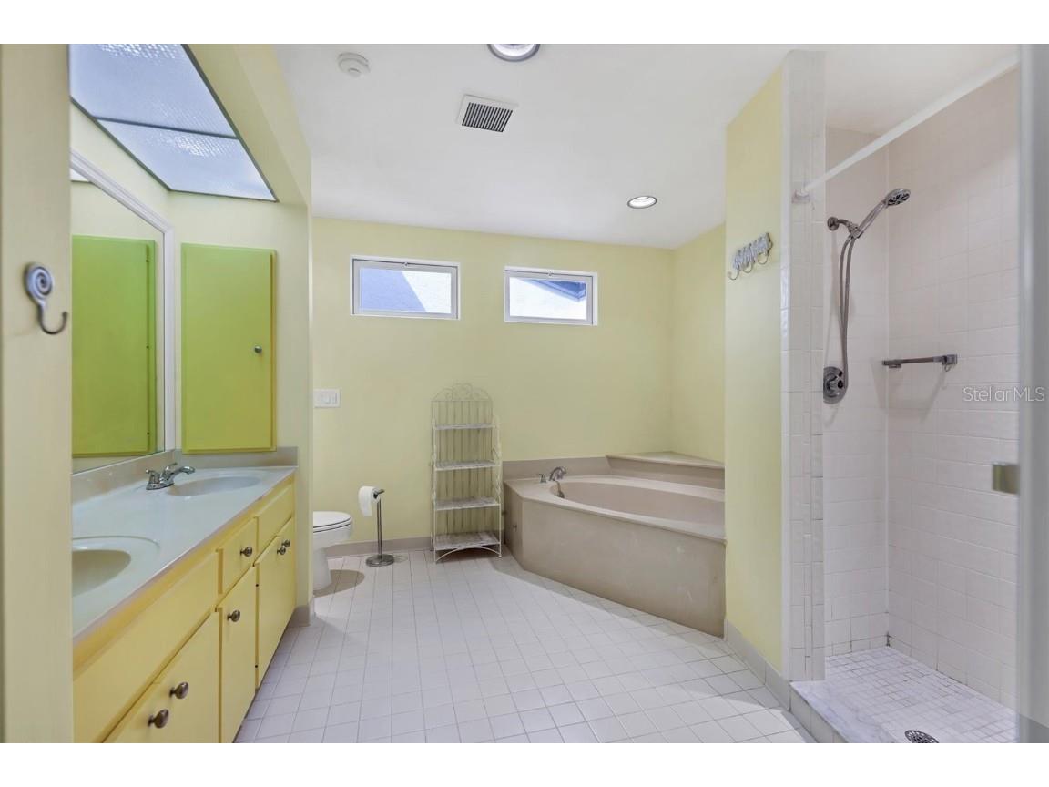 3638 Glen Oaks Manor Drive Sarasota FL 34232 A4665816 image40