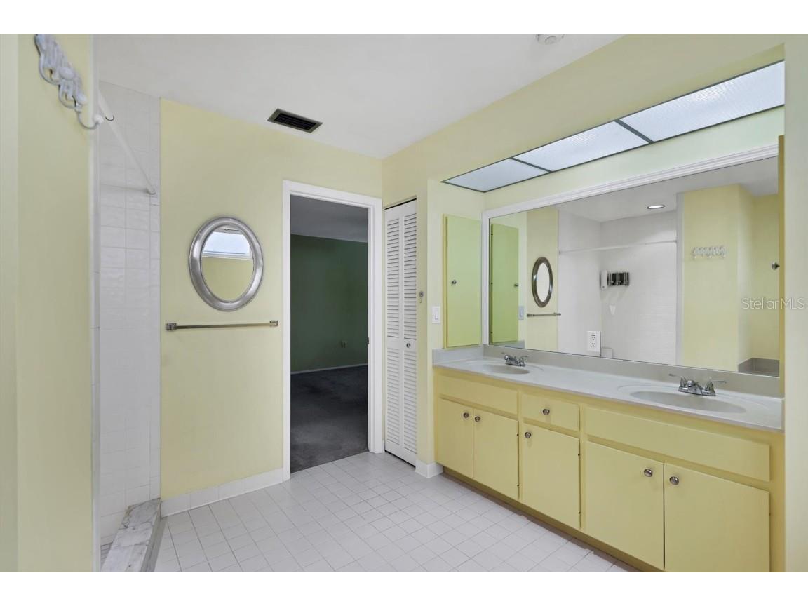 3638 Glen Oaks Manor Drive Sarasota FL 34232 A4665816 image41