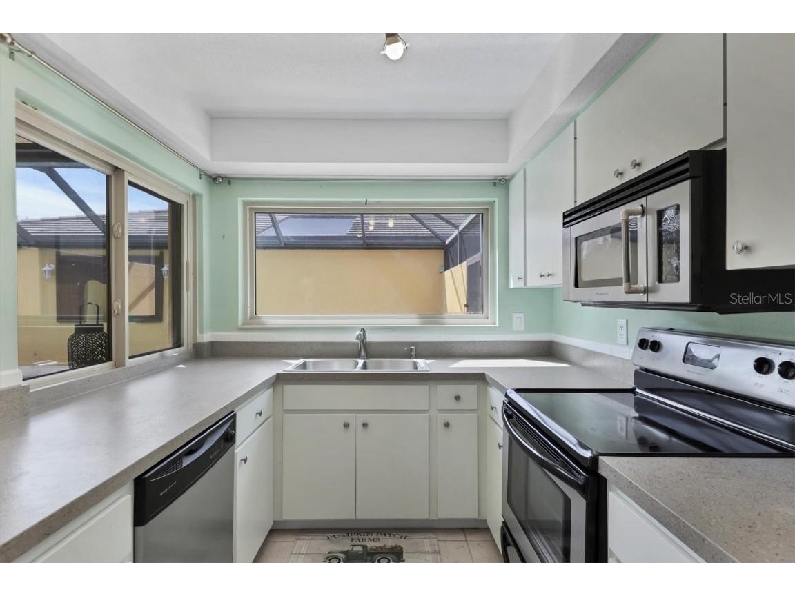 3638 Glen Oaks Manor Drive Sarasota FL 34232 A4665816 image5