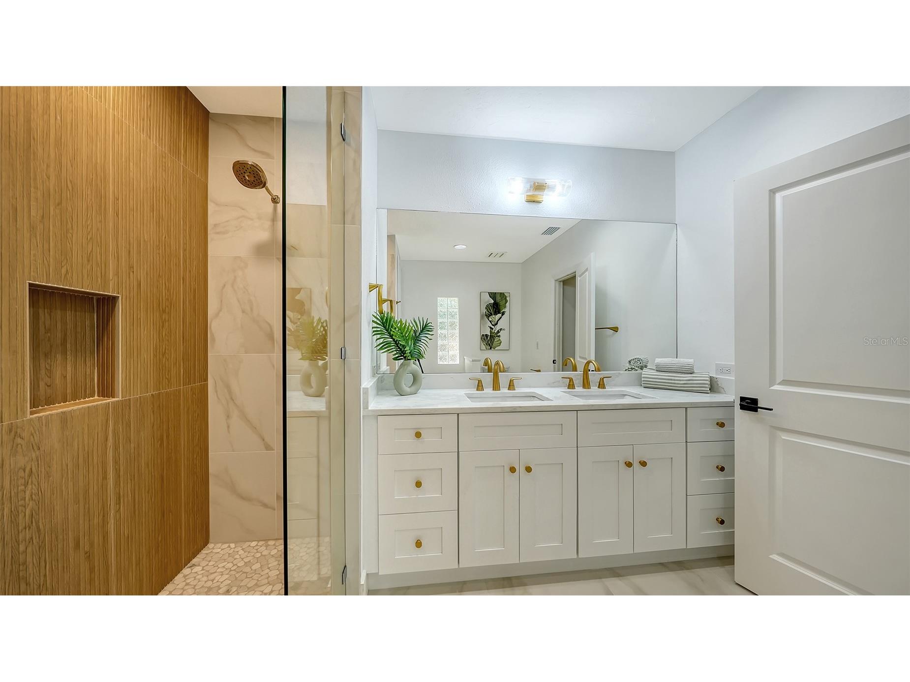 3639 Beneva Oaks Boulevard Sarasota FL 34238 A4660540 image26