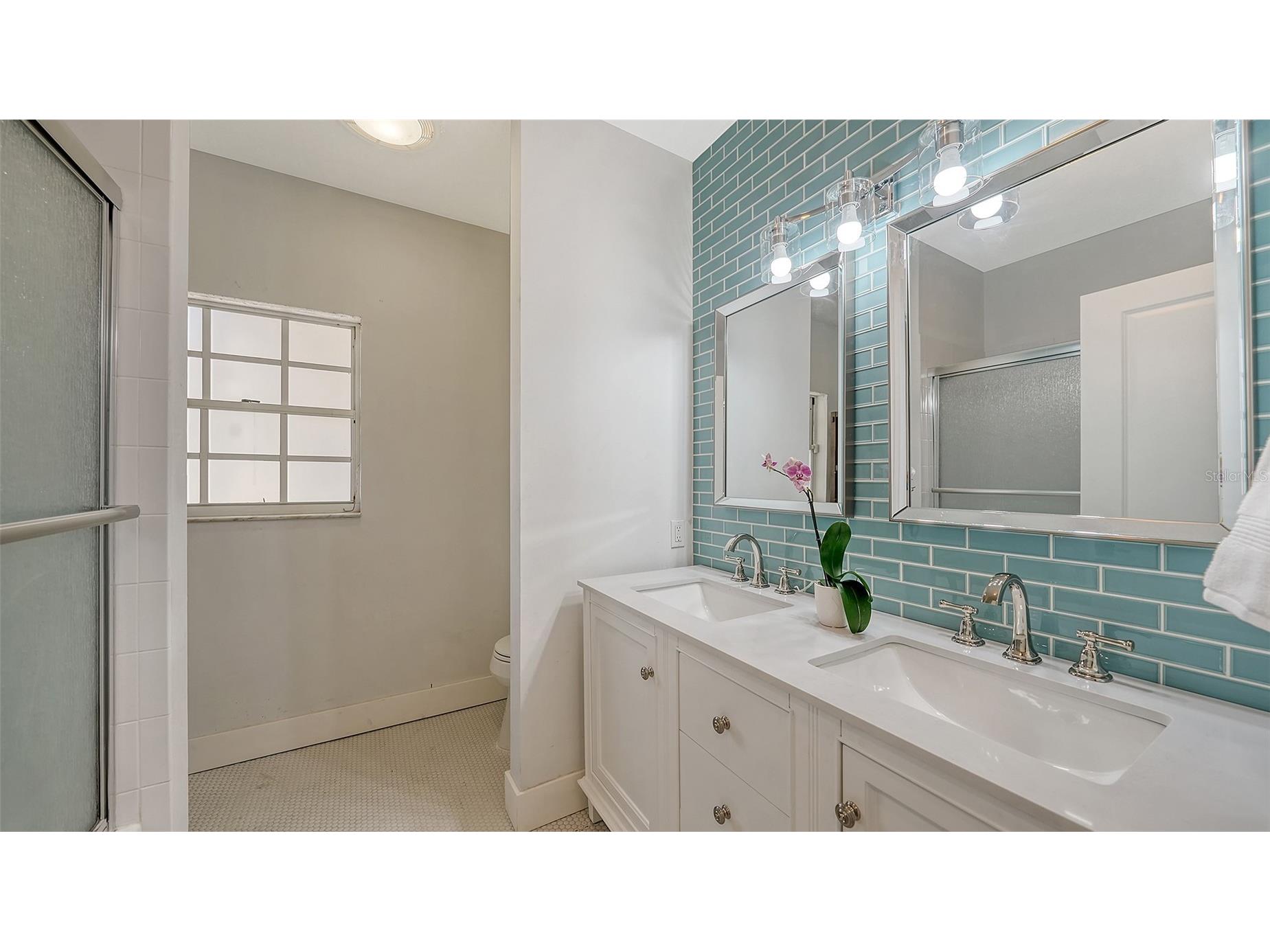 3639 Beneva Oaks Boulevard Sarasota FL 34238 A4660540 image29