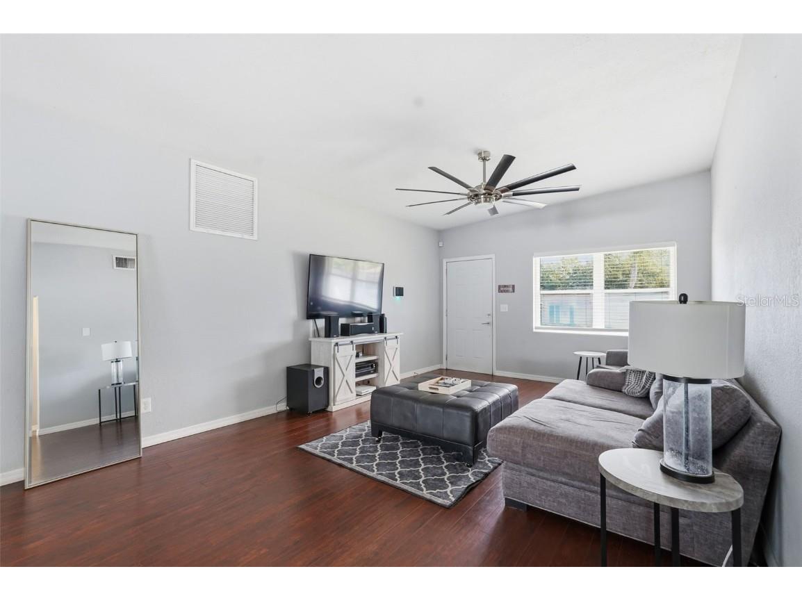 364 Barlow Lane Largo FL 33770 TB8447895 image10