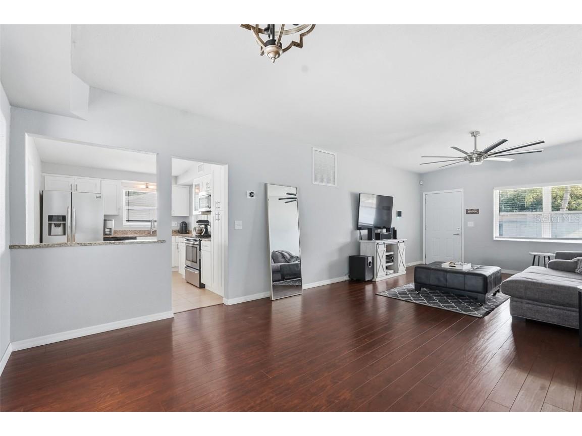 364 Barlow Lane Largo FL 33770 TB8447895 image11