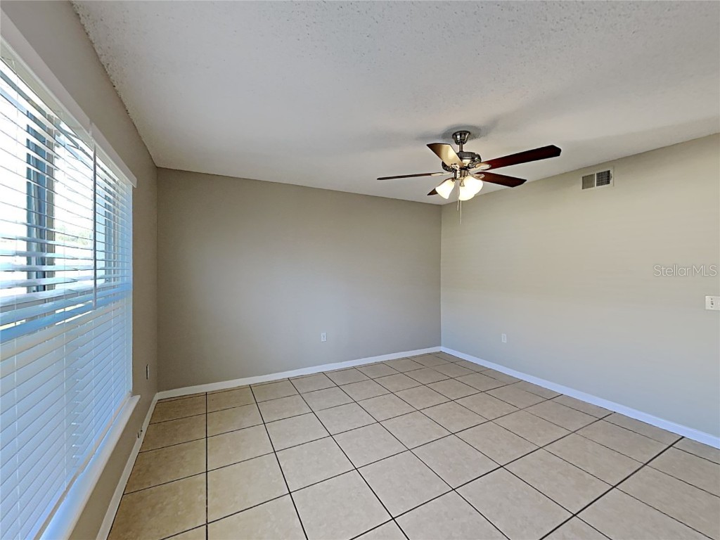 364 Chelmsford Court Kissimmee FL 34758 C7517827 image9