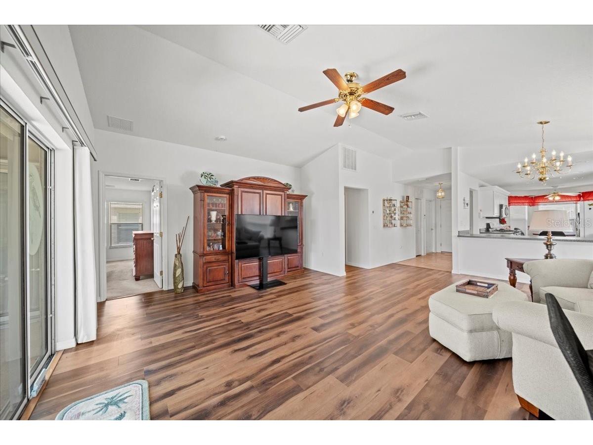 364 Lake Suzanne Drive Lake Wales FL 33859 P4936827 image12