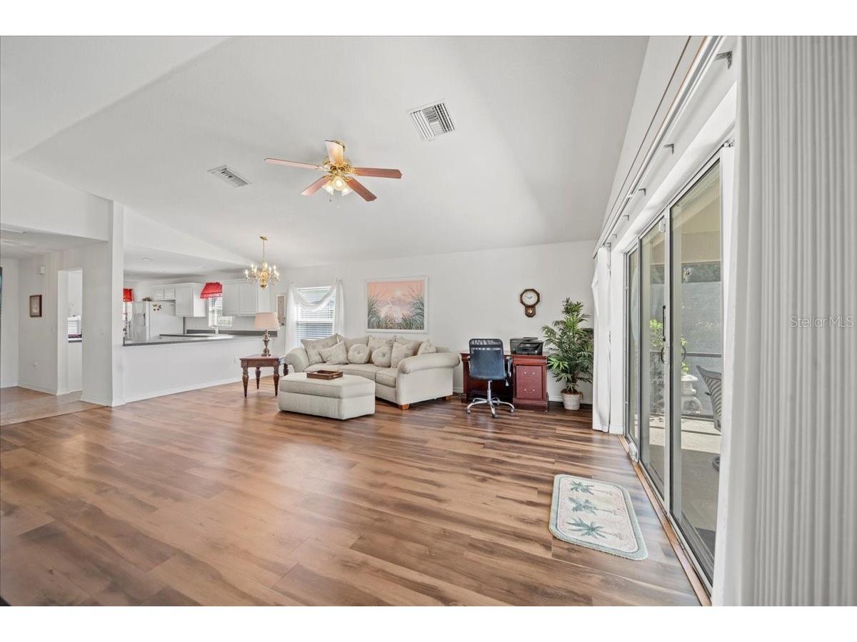 364 Lake Suzanne Drive Lake Wales FL 33859 P4936827 image13