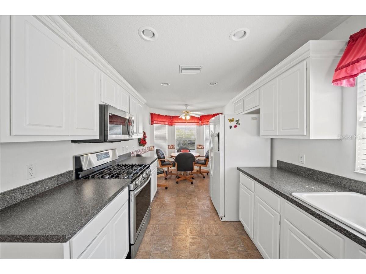 364 Lake Suzanne Drive Lake Wales FL 33859 P4936827 image15