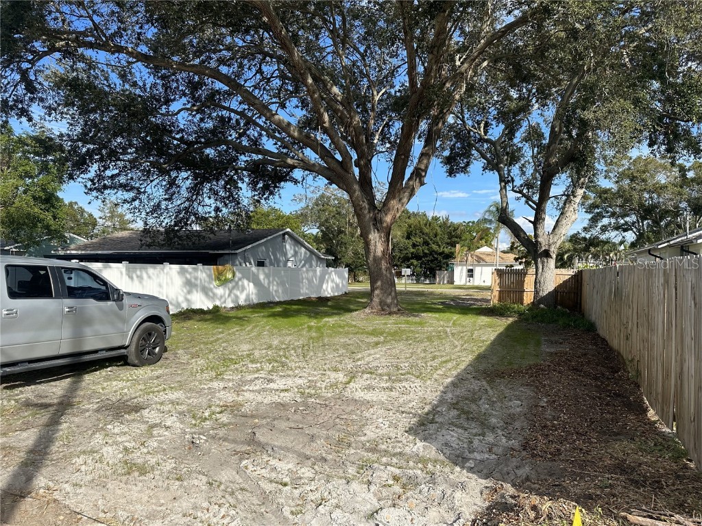 3640 15th Street N Saint Petersburg FL 33704 A4599857 image1