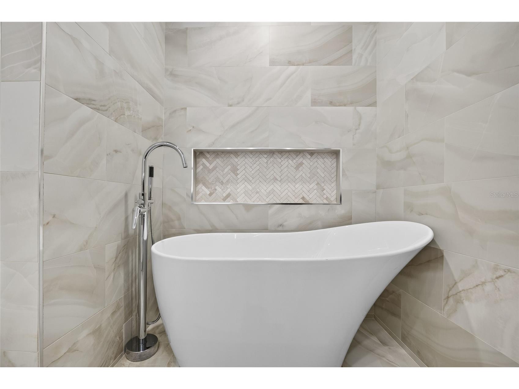 3641 Gleneagle Drive #12D Sarasota FL 34238 - ELIGRAW BAYOU C7519331 image23