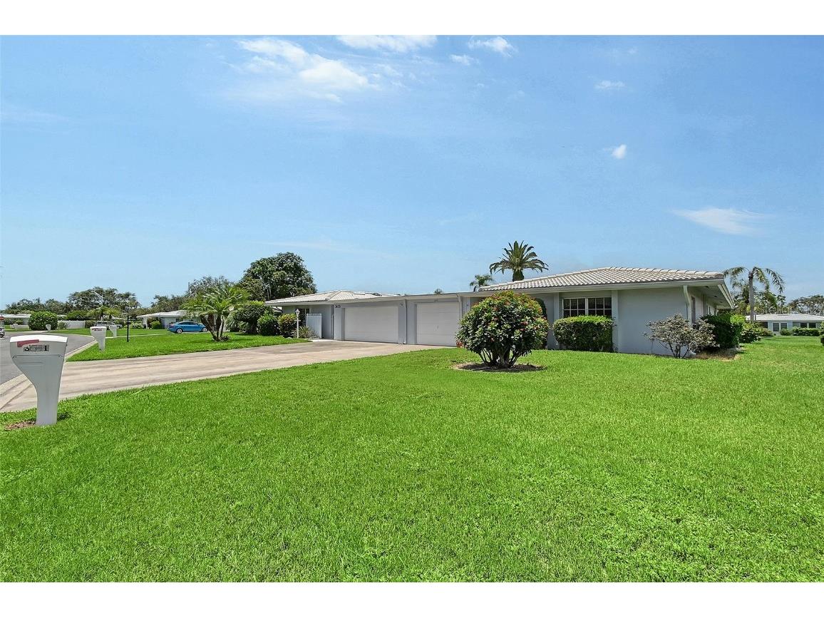 3641 Somerville Drive #1506 Sarasota FL 34232 A4656283 image1