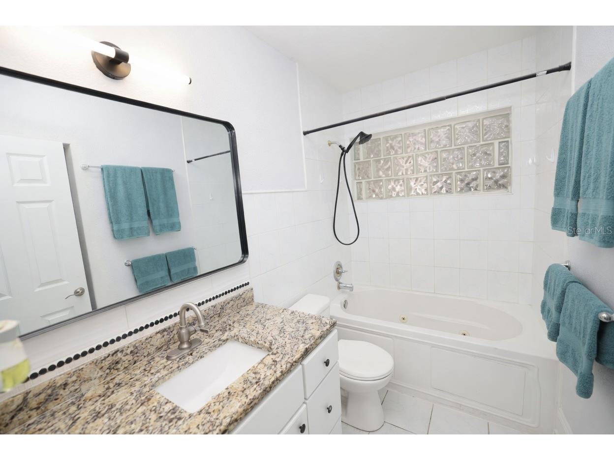 3641 Stokes Drive Sarasota FL 34232 A4698928 image13