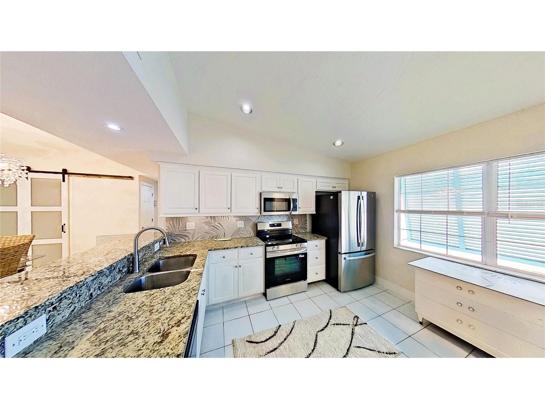 3641 Stokes Drive Sarasota FL 34232 A4698928 image4