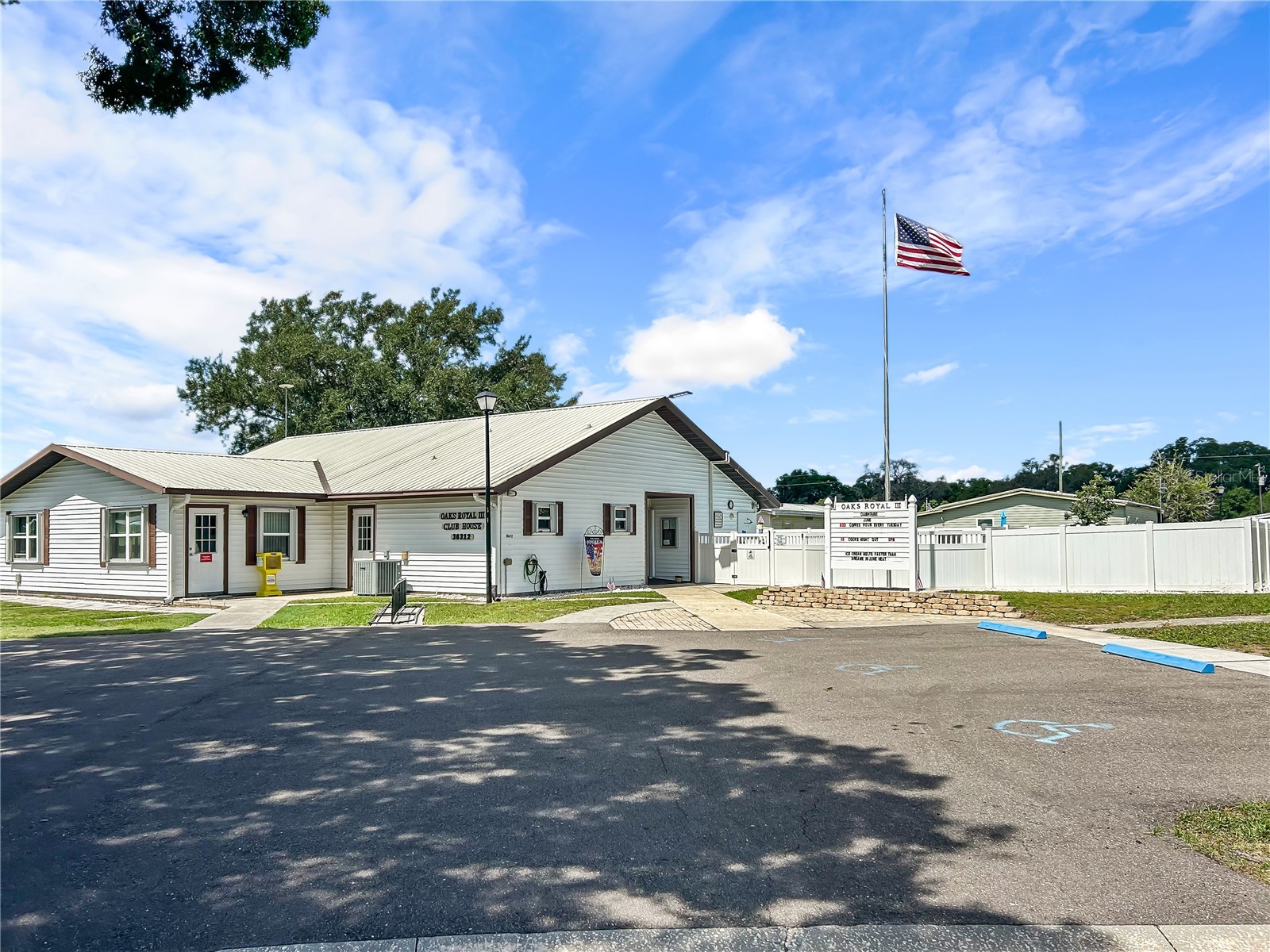 36412 Le Sabre Way Zephyrhills FL 33541 TB8515966 image33
