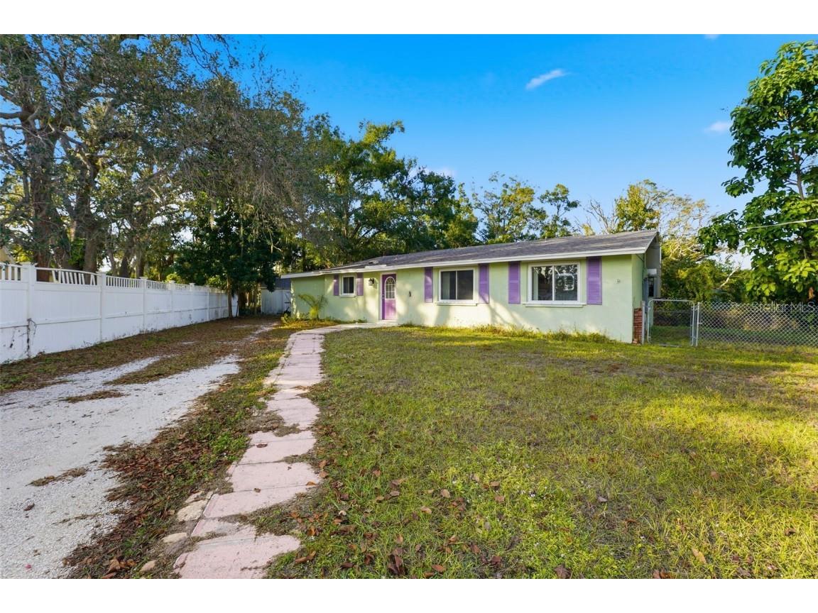 3642 Radnor Place Sarasota FL 34232 A4675036 image3