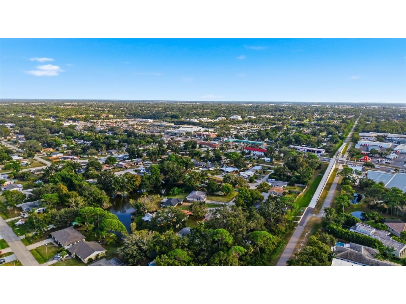 3642 Radnor Place Sarasota FL 34232 A4675036 image33