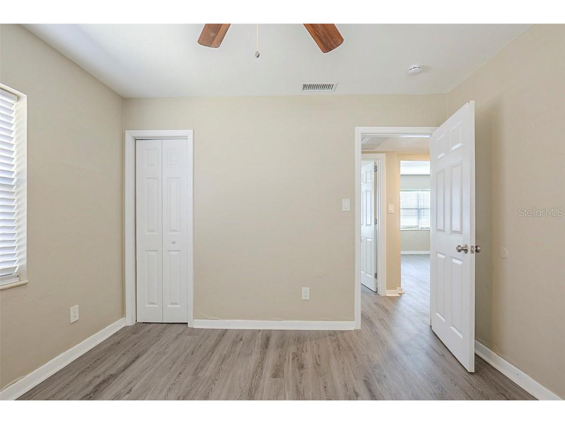 3645 6th Street S Saint Petersburg FL 33705 O6292418 image11