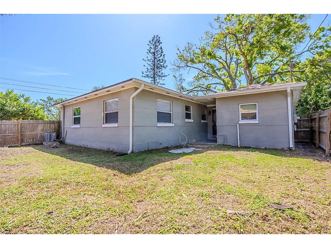 3645 6th Street S Saint Petersburg FL 33705 O6292418 image22
