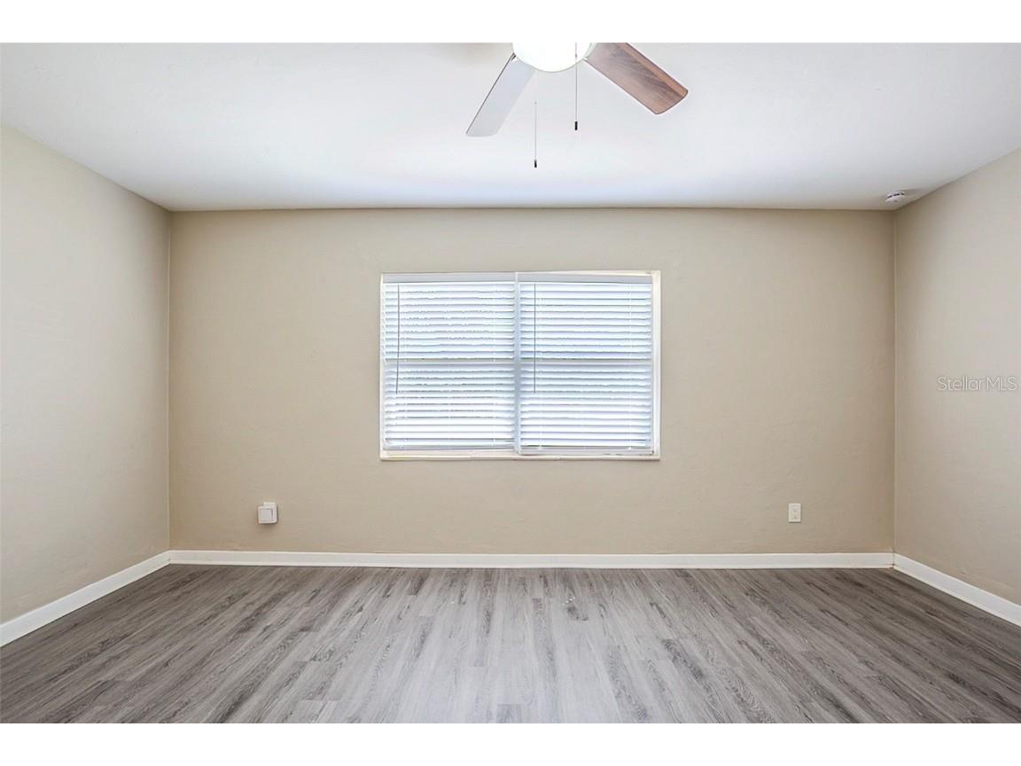 3645 6th Street S Saint Petersburg FL 33705 O6292418 image3