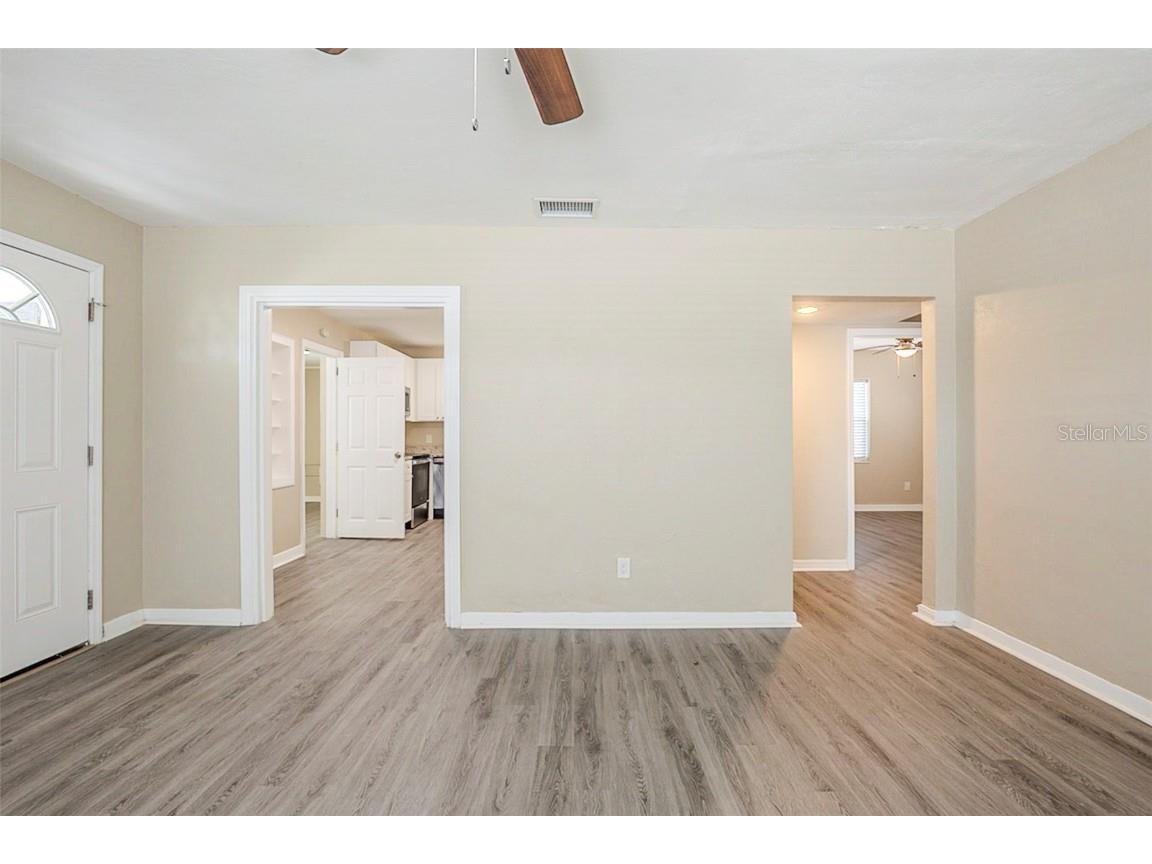 3645 6th Street S Saint Petersburg FL 33705 O6292418 image5