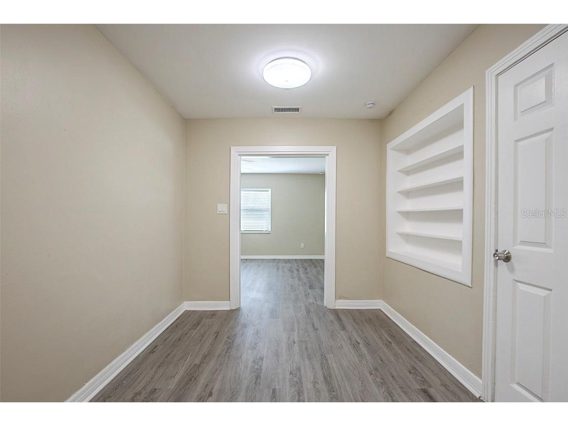 3645 6th Street S Saint Petersburg FL 33705 O6292418 image8