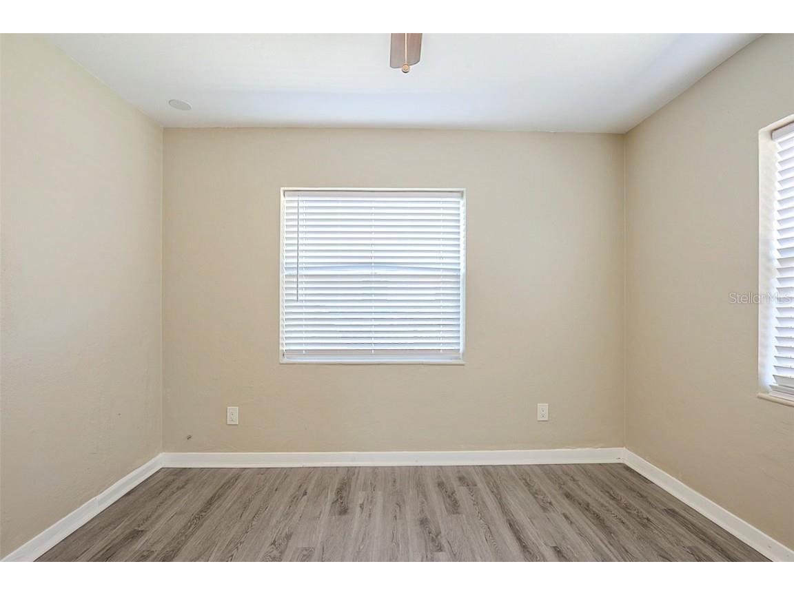 3645 6th Street S Saint Petersburg FL 33705 O6292418 image9