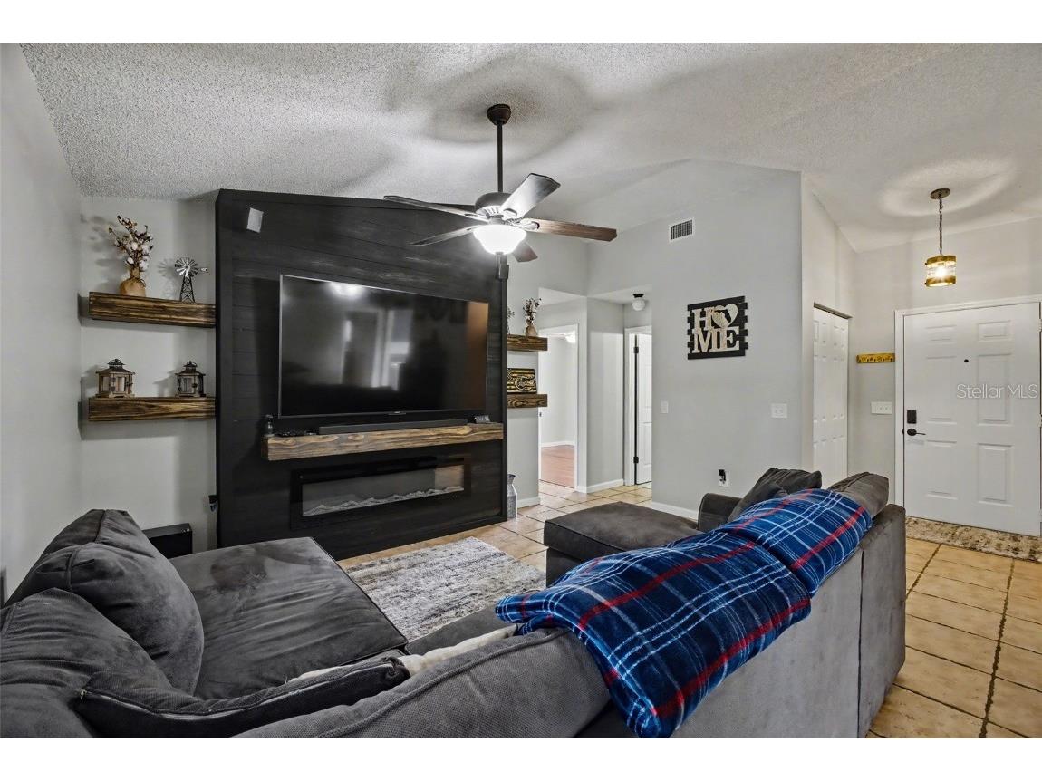 36464 Doral Drive Grand Island FL 32735 O6368184 image2