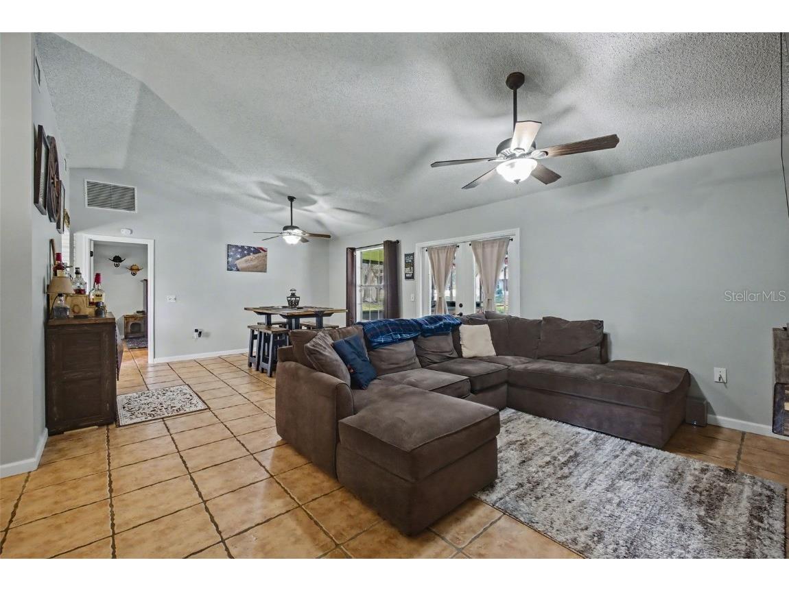 36464 Doral Drive Grand Island FL 32735 O6368184 image3