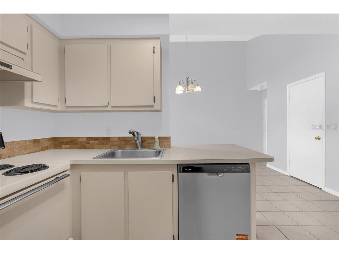 3647 Atrium Drive #2 Orlando FL 32822 O6358554 image9