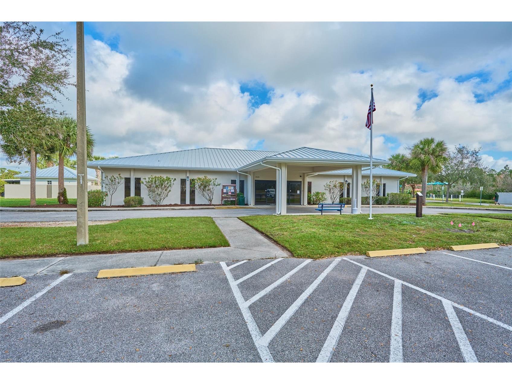 3647 Edgewater Drive Sebring FL 33872 - LAKE GRANADA P4936608 image51