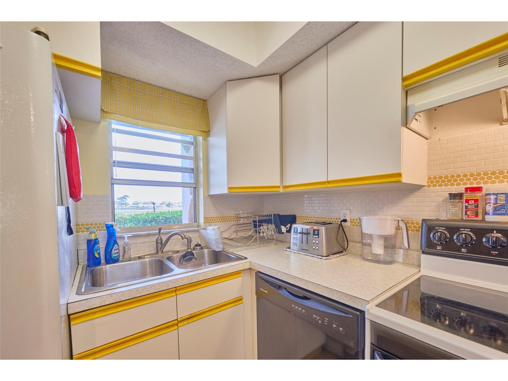 3647 Edgewater Drive Sebring FL 33872 - LAKE GRANADA P4936608 image7