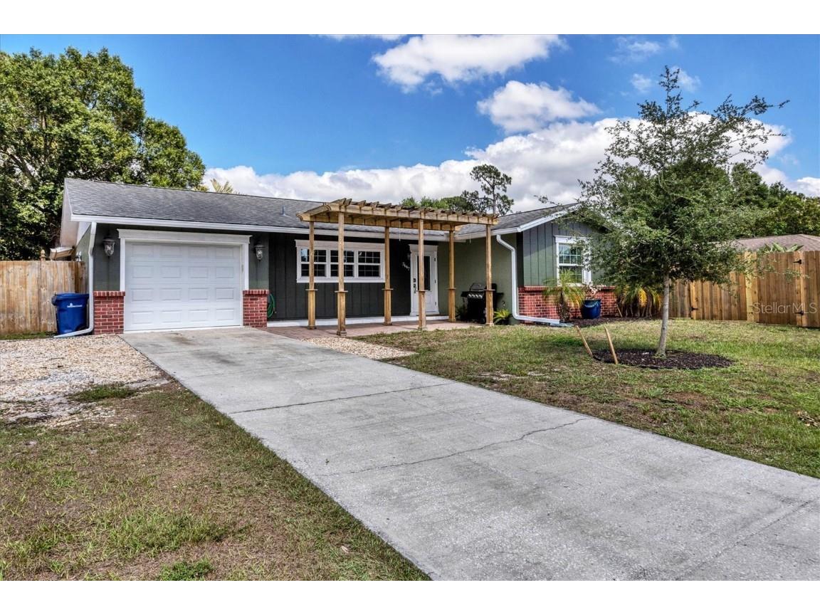 3647 Woodmont Drive Sarasota FL 34232 A4567619 image1