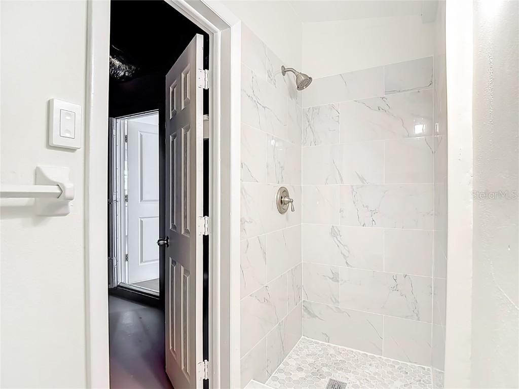 3648 Bedford Street New Port Richey FL 34652 TB8437466 image40