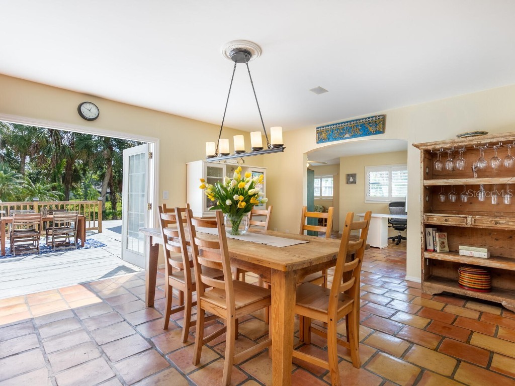 3648 Beneva Oaks Boulevard Sarasota FL 34238 A4643238 image12