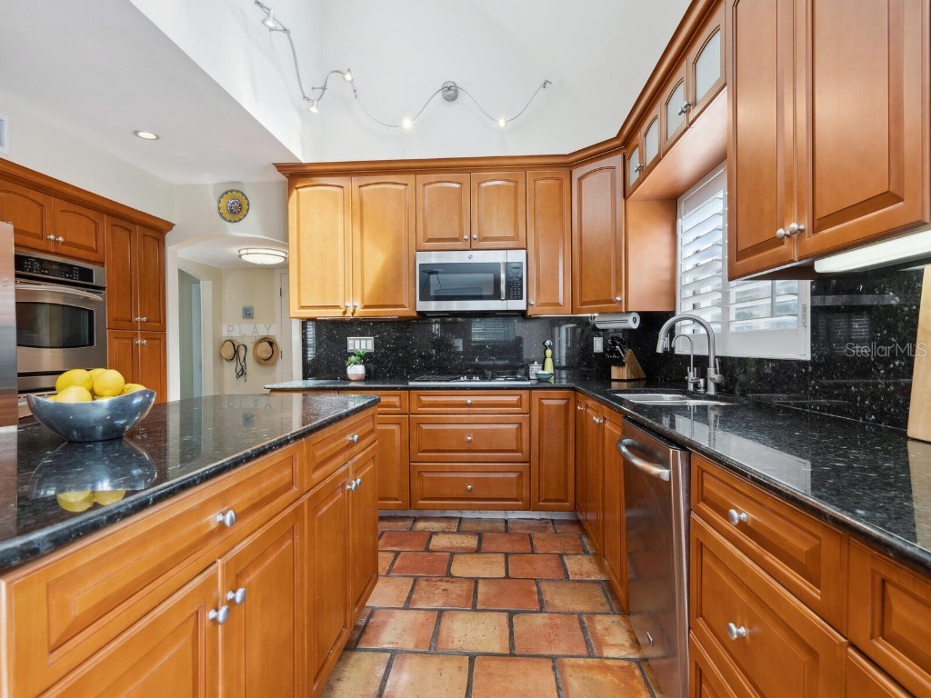 3648 Beneva Oaks Boulevard Sarasota FL 34238 A4643238 image17