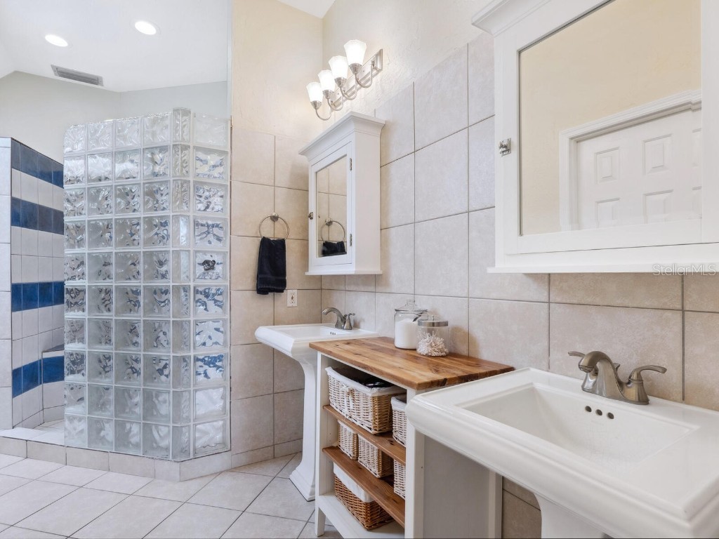 3648 Beneva Oaks Boulevard Sarasota FL 34238 A4643238 image22