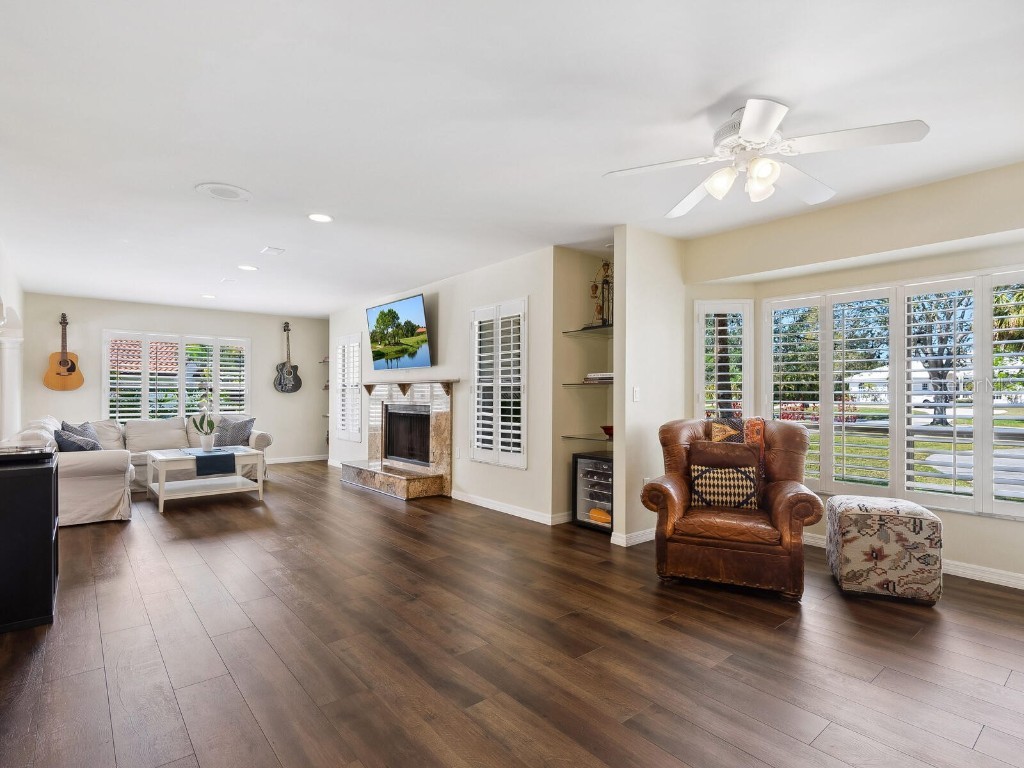 3648 Beneva Oaks Boulevard Sarasota FL 34238 A4643238 image7